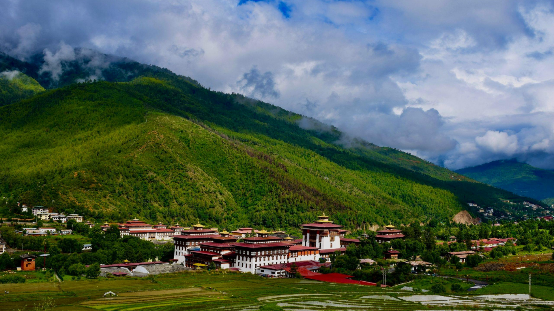 Nature & Scenic Bhutan Tour: Valleys & Mountains